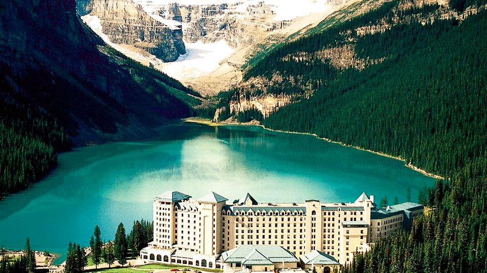 Discover Lake Louise - Fairmont Chateau Lake Louise - This Is Canada