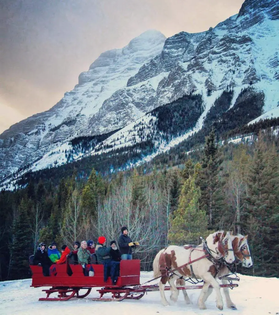 canadian national park tours