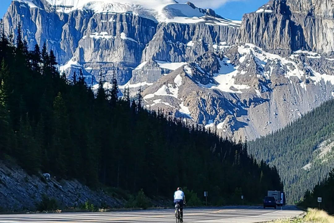 11 Guided Tours in the Canadian Rockies You Don't Want to Miss!