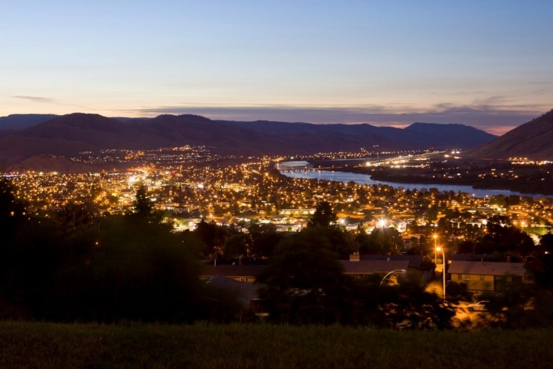 kamloops at night