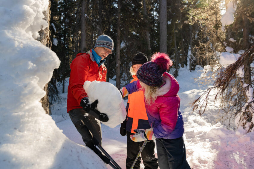 Best Places for Snowshoeing in Banff National Park & Lake Louise