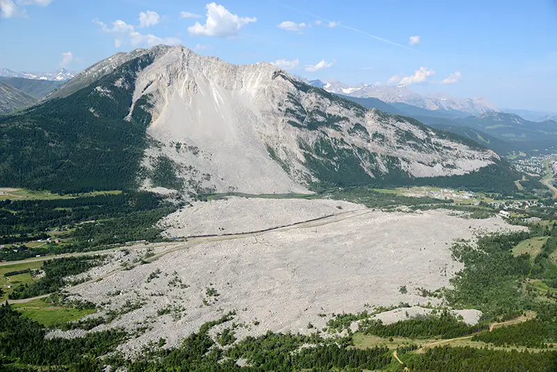 turtle mountain and frank slide